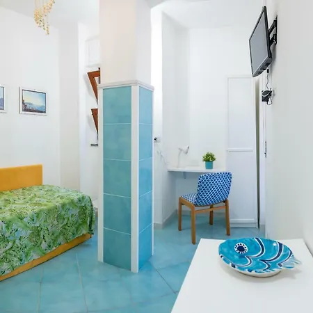 La Casetta Linda - New 2 Bedroom Apt In Sorrento With Seaview Terrace Exterior photo