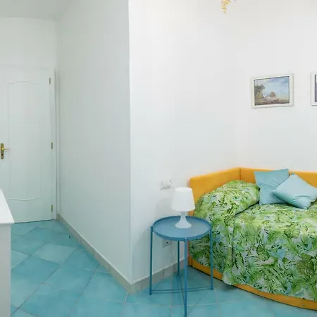 La Casetta Linda - New 2 Bedroom Apt In Sorrento With Seaview Terrace Exterior photo