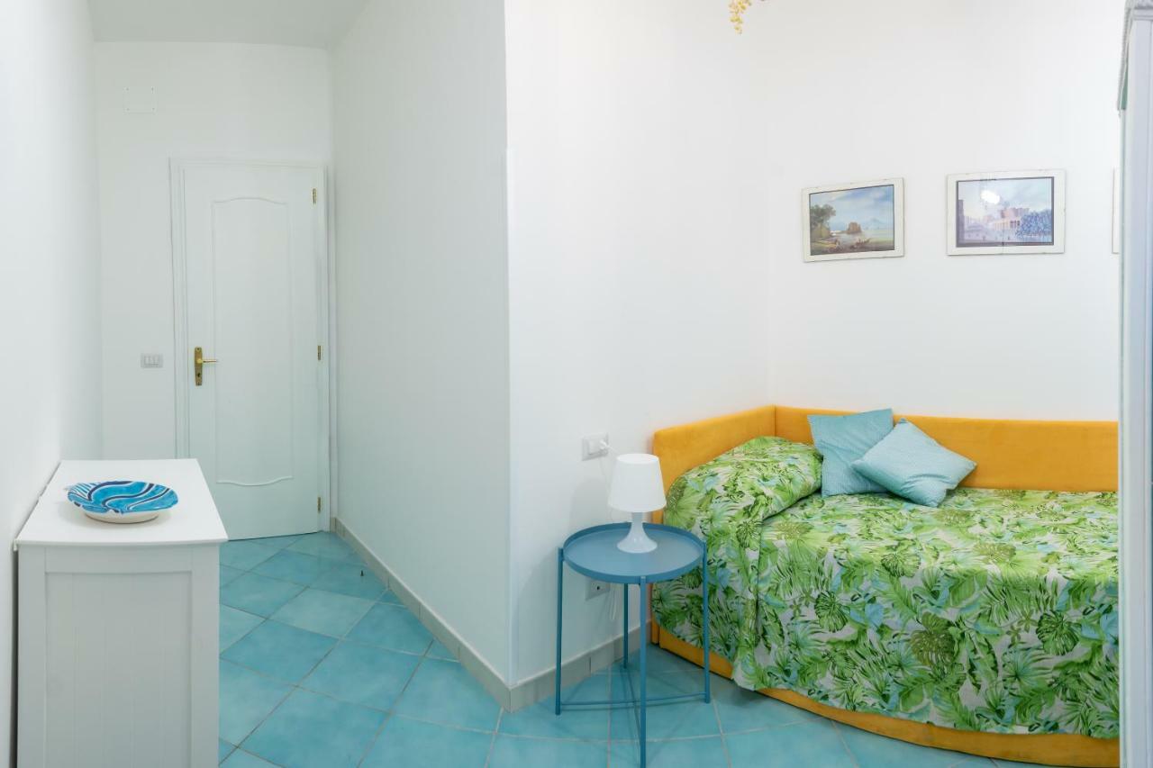 Appartamento La Casetta Linda - New 2 Bedroom In With Seaview Terrace *